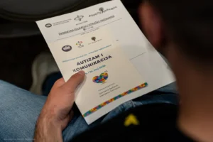 Autizam i komunikacija Komunikacija i autizam